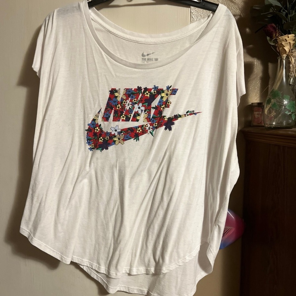 White Nike tee. Size XL